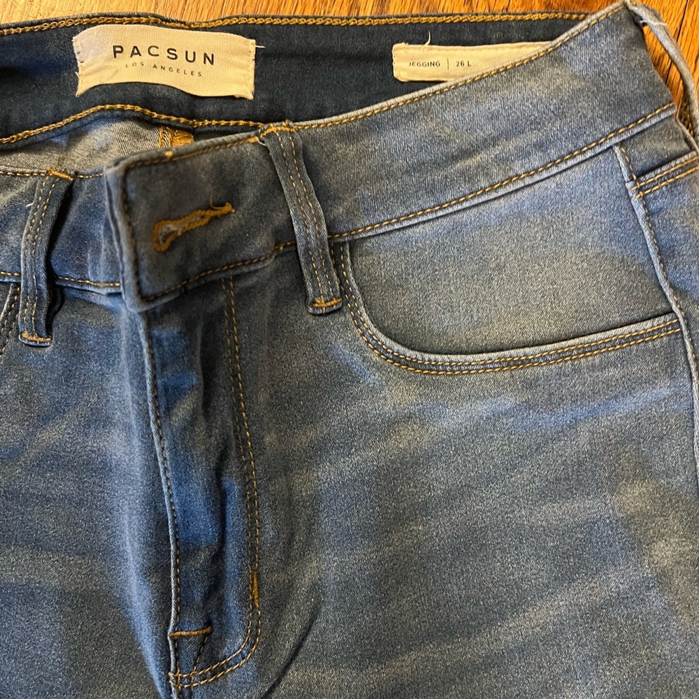 Pacsun High Rise Light Wash Jegging SZ 26L